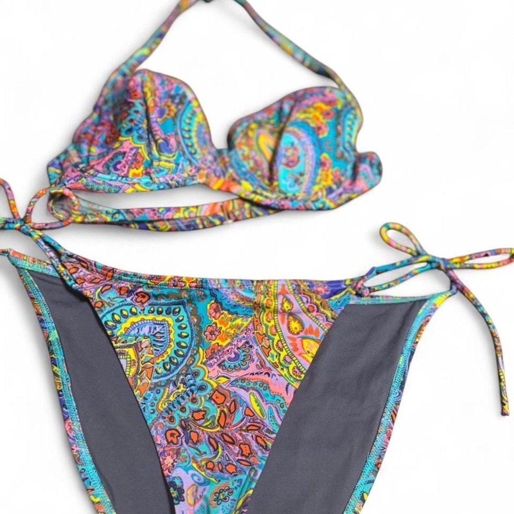 Victoria's Secret bikini